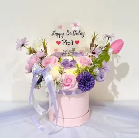 Bloom Box Akrilik Ucapan Ulang Tahun Kuningan